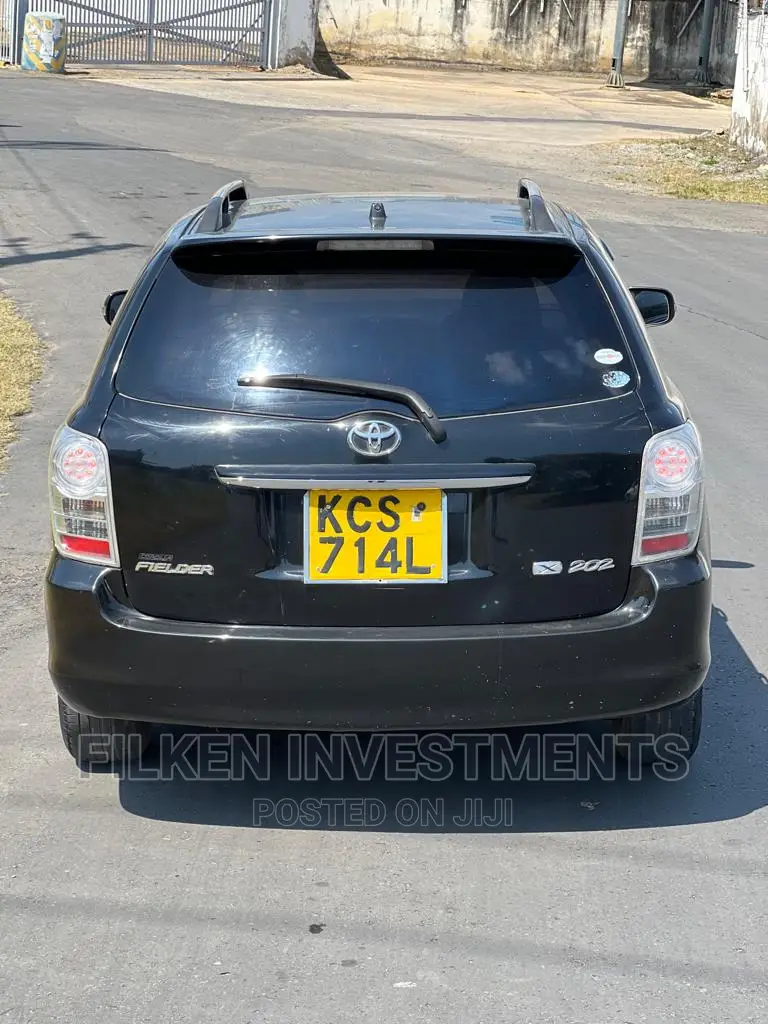 Toyota Corolla Fielder 2012 Black