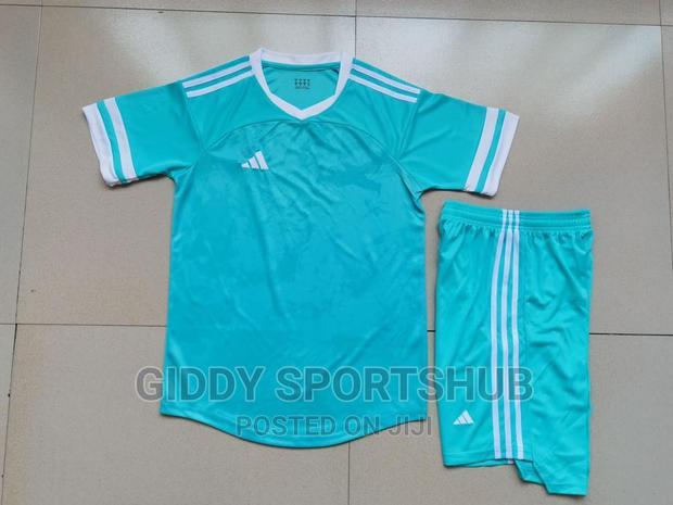 Football Uniforms - thumbnail 3