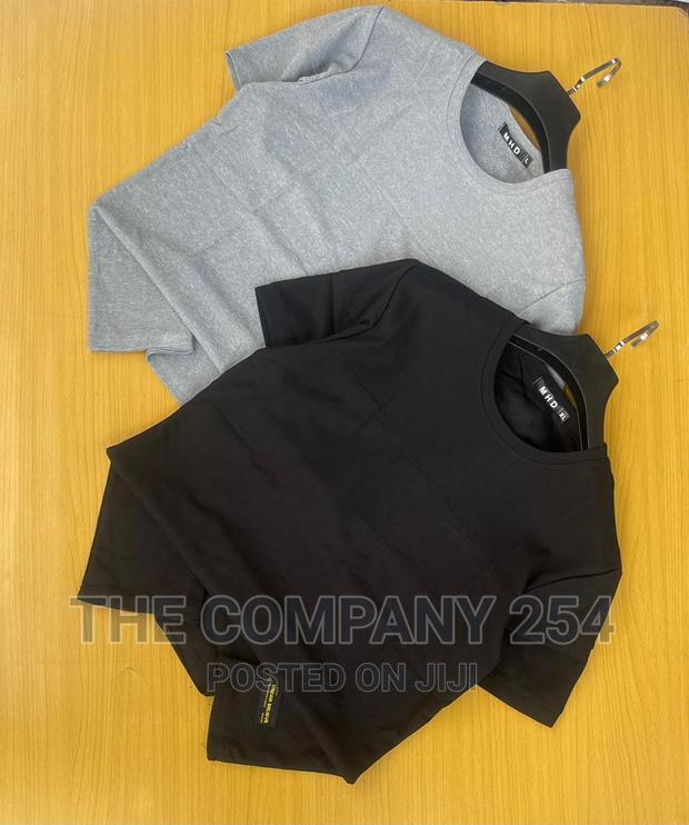 Fashionable Classic Assorted Casual Plain Round T-Shirts - thumbnail 3