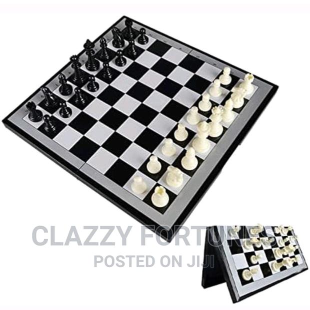 Worldmagnetic Foldable Chess Board
Quadpro - thumbnail 2