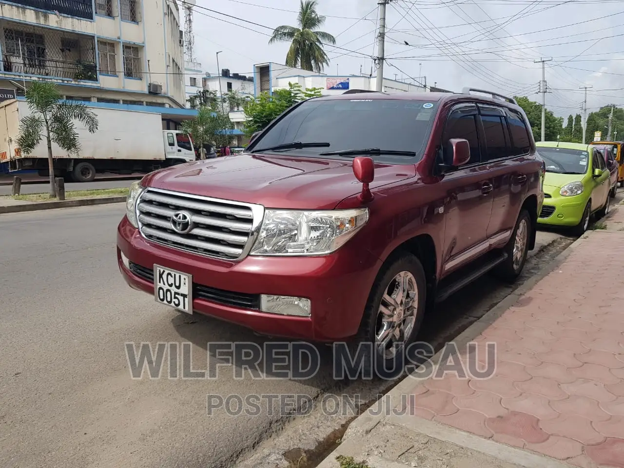 Toyota Land Cruiser 2012 Red