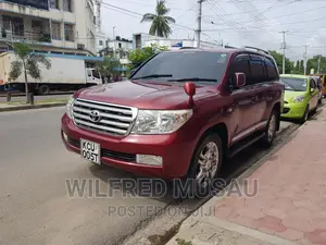 Toyota Land Cruiser 2012 Red