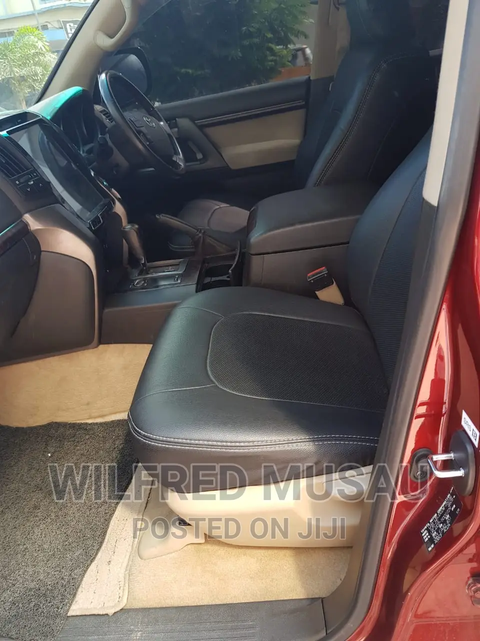 Toyota Land Cruiser 2012 Red