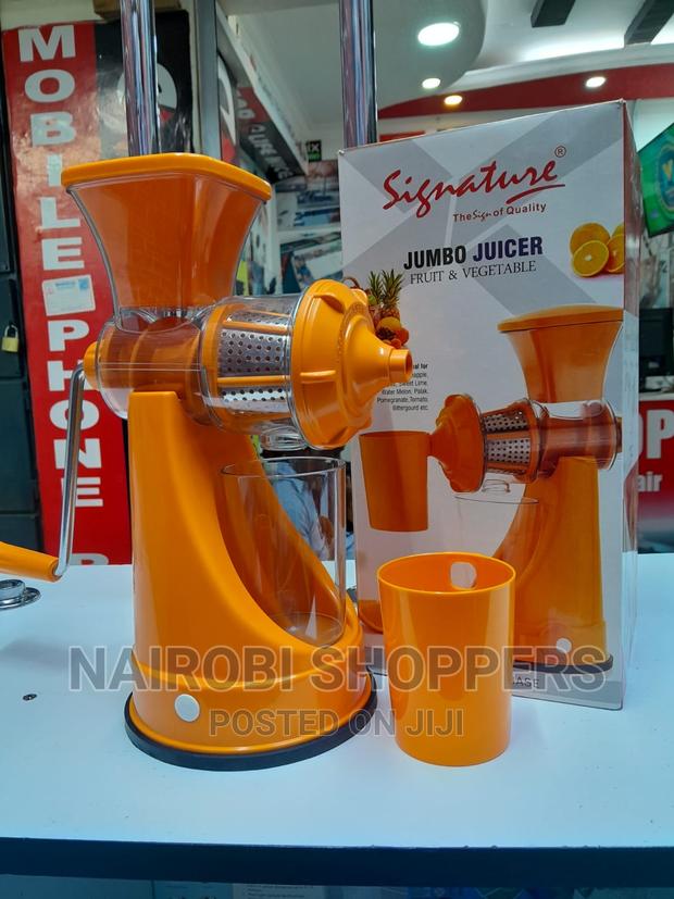 Signature Manual Juicer