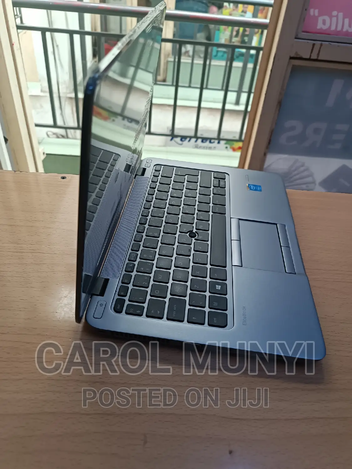 Laptop HP EliteBook 820 G2 6GB Intel Core I7 HDD+SSD 500GB