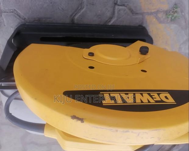 Dewalt Saw Back in Stock - thumbnail 3