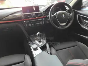 BMW 320d 2016 Red