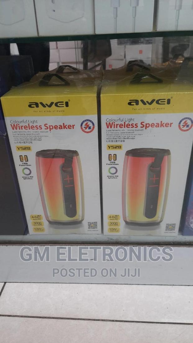 Awei Y528 Colourful Light Outdoor Wireless Speaker - thumbnail 2