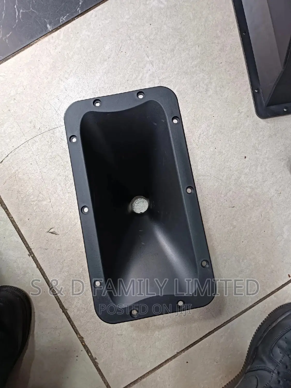 12 by 6.6 Inches Speaker Flair