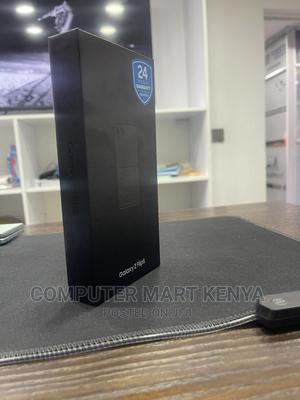 New Samsung Galaxy Z Flip5 256 GB Black - thumbnail 2