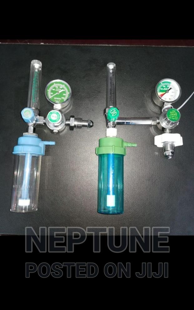 Oxgen Regulator/Flowmeter - main view