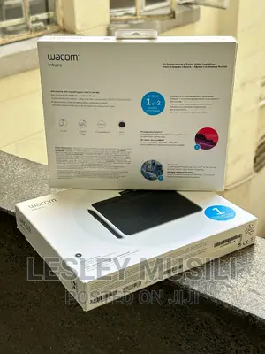 Wacom Intuos Small Graphics Drawing Tablet