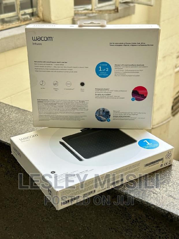 Wacom Intuos Small Graphics Drawing Tablet - thumbnail 2