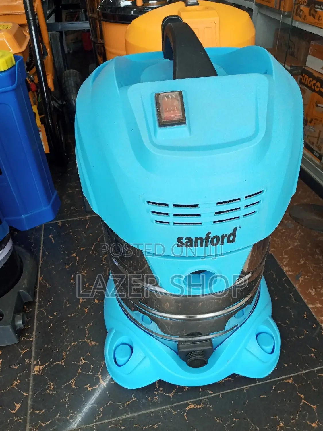 24L Sanford Vacuum Cleaner