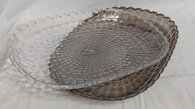 47cm×30cm Acrylic Rectangular Tray - main view