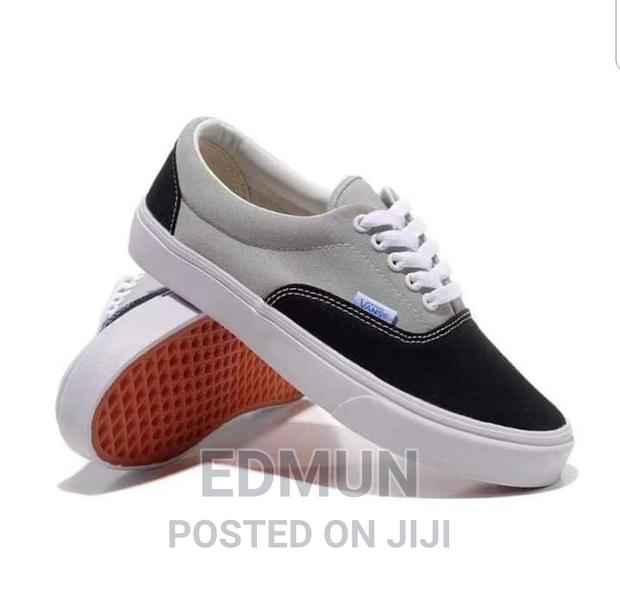 Grey Black Old Skool Vans Off the Wall - main view