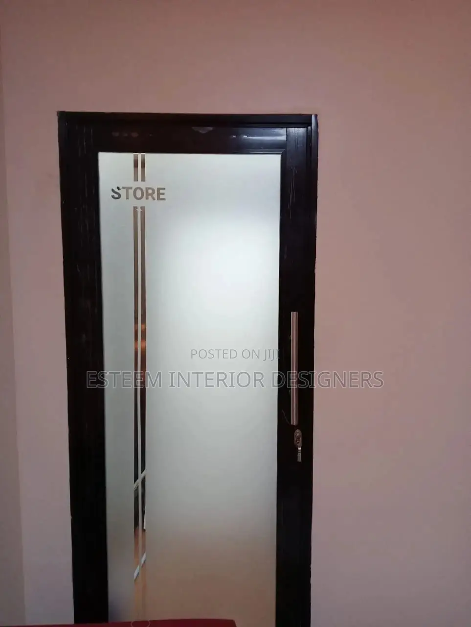 Aluminum With Frosted Glass Doors