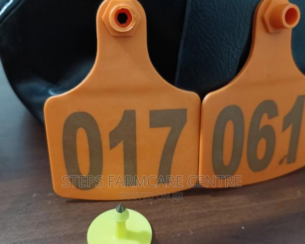 Numbered Cows Ear Tags With Stopper - thumbnail 2