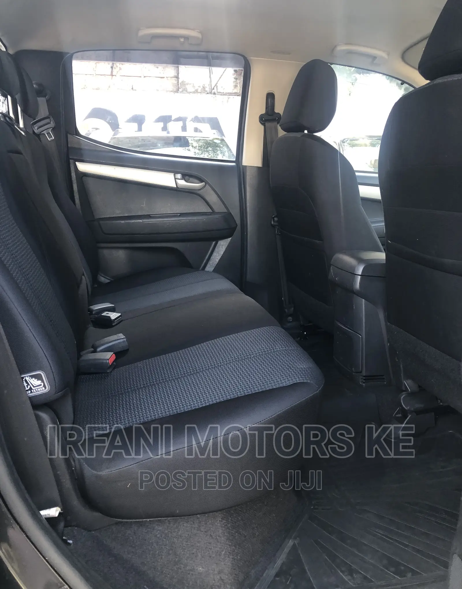 Isuzu D-MAX 2016 Black