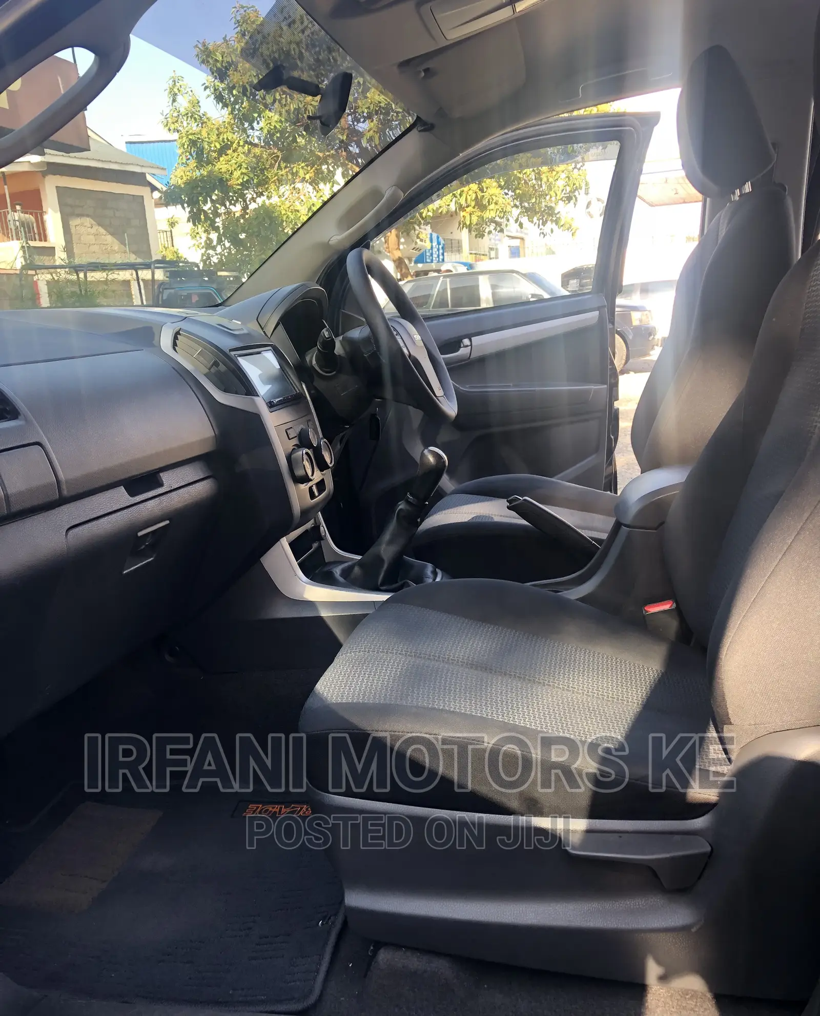 Isuzu D-MAX 2016 Black