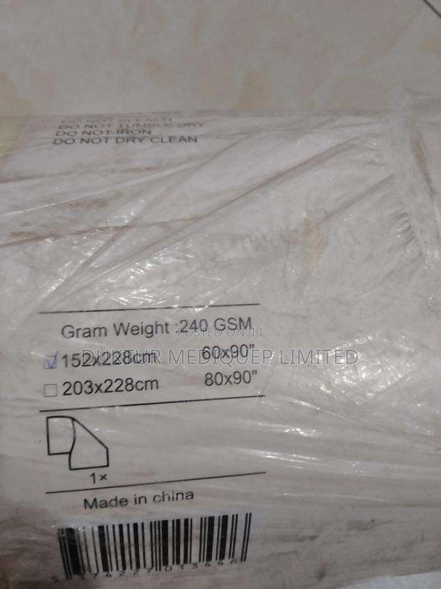 Hospital Cellular Blanket - thumbnail 3