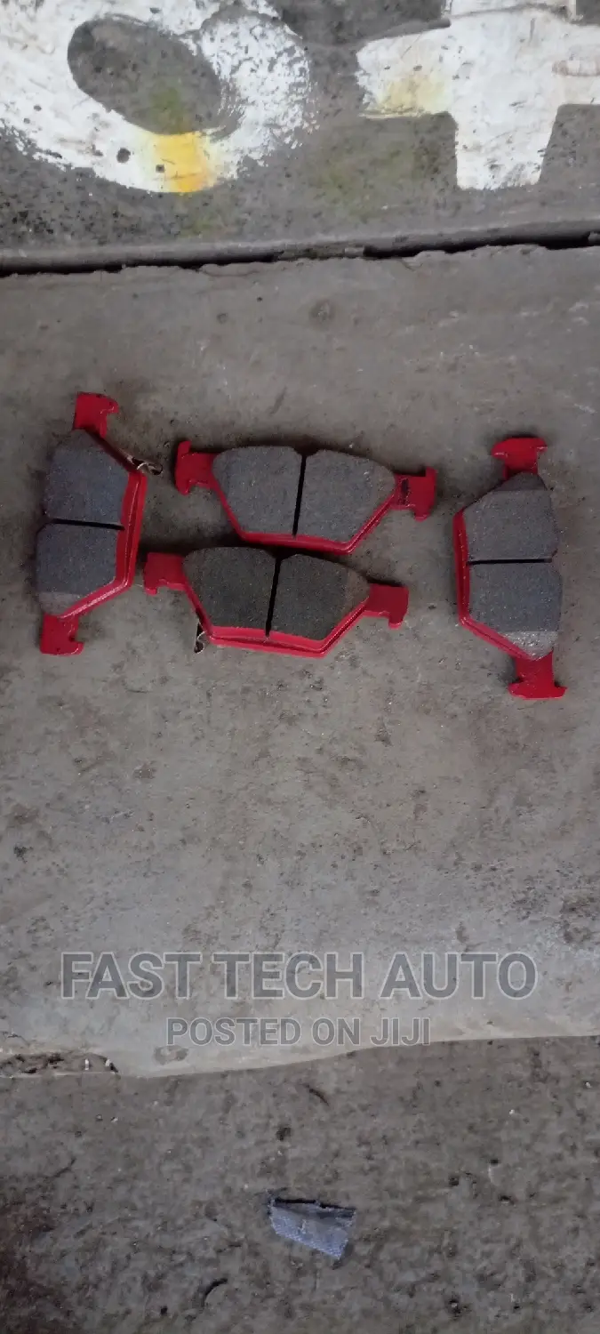 Subaru Levorg Front and Rear Brake Pads