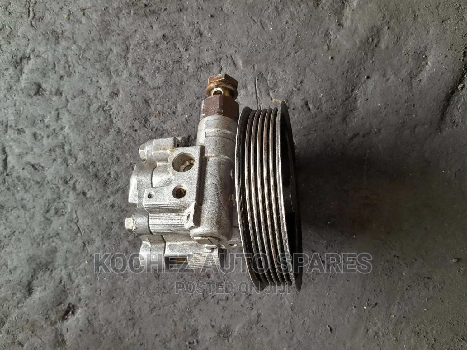 Power Steering Pump for Toyota Corolla 3zz. ZZE121, 122