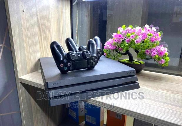Sony Playstation 4 Pro 1TB Two Controllers - main view