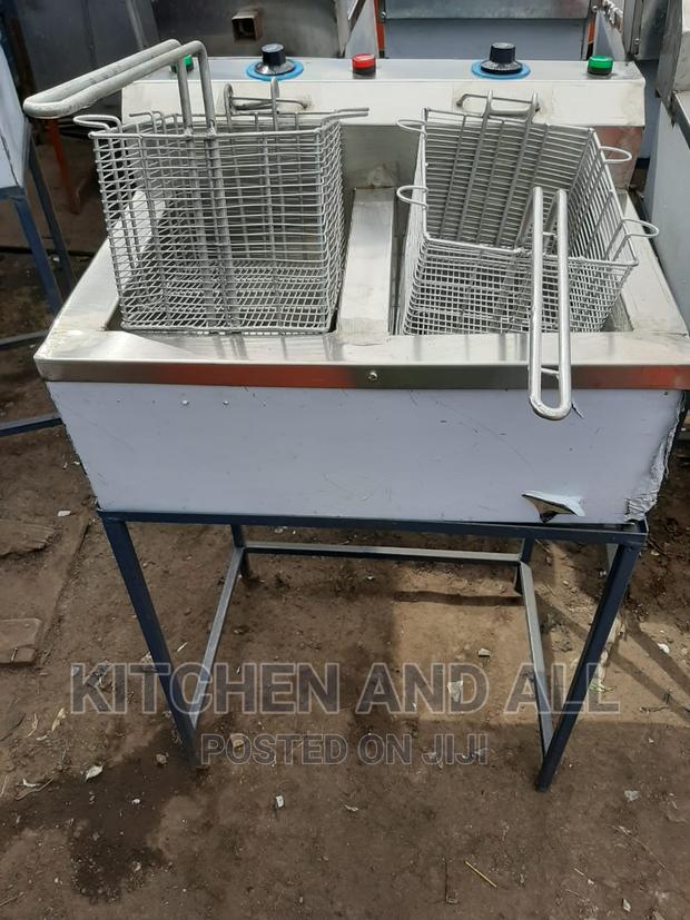 Easy Operable Frier - main view