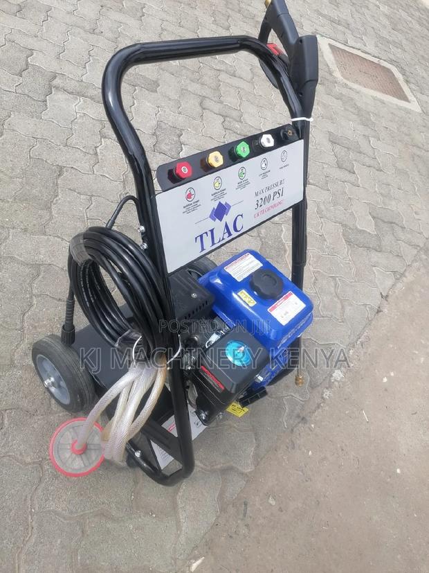 Carwashing Machine 3200psi Quality Assured Gasoline Power - thumbnail 3
