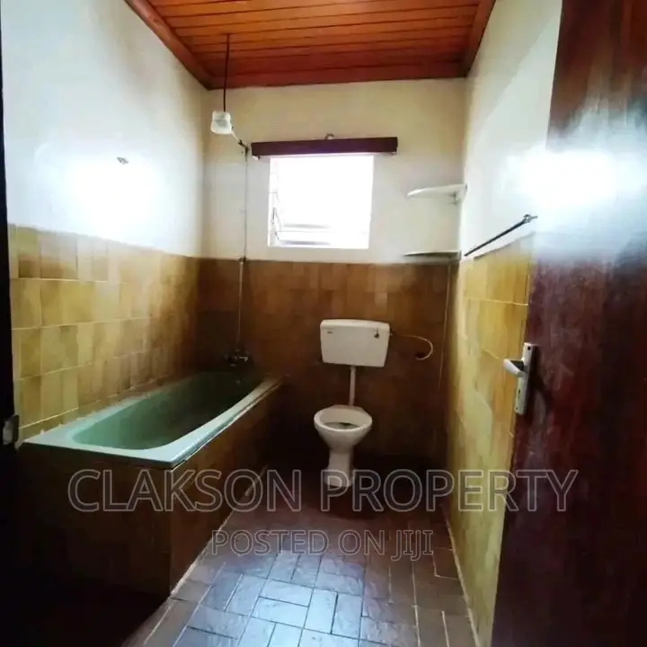 3bdrm Bungalow in Mountain View for rent
