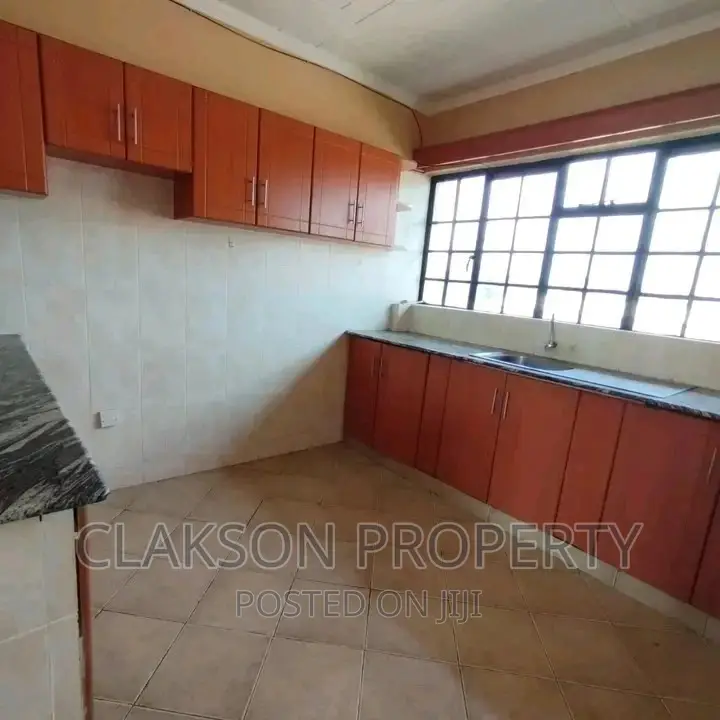 2bdrm Apartment in Ngongroad, Kilimani for rent