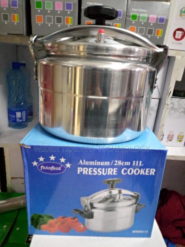 Stainless Steel 11 Litre Pressure Cooker Silver 4xl