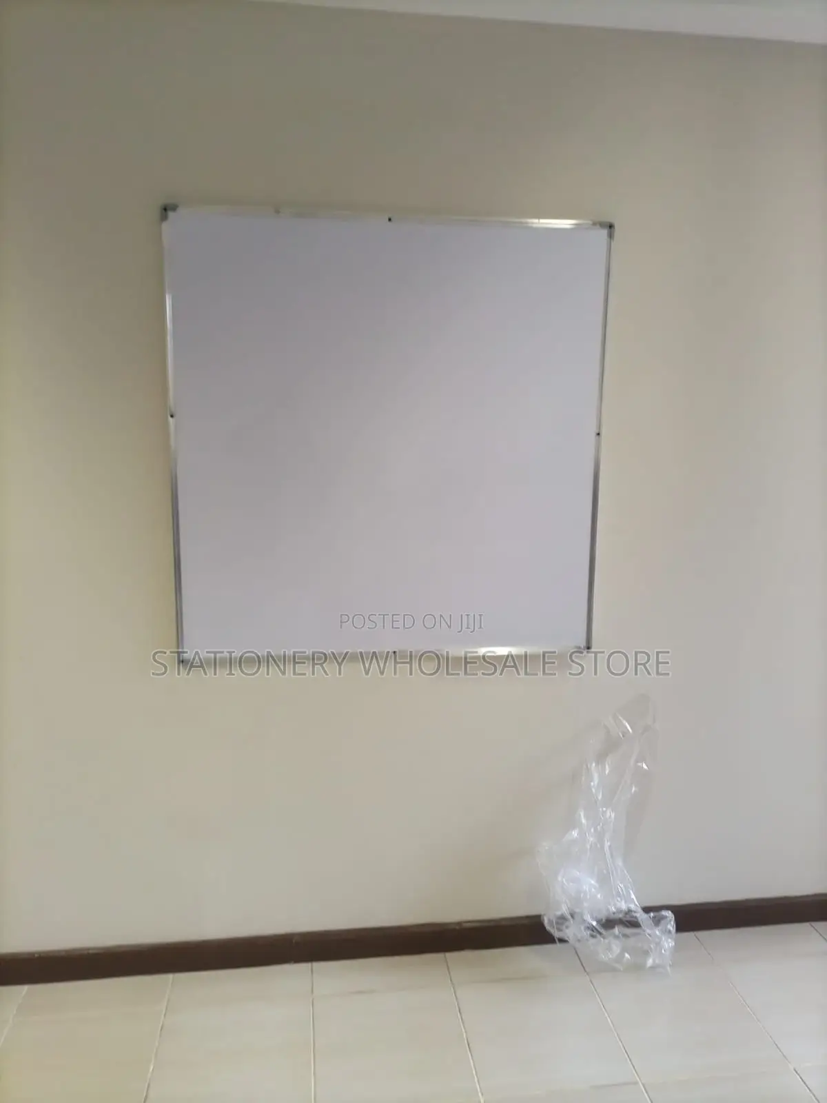 White Board for Home Revesion 1.2m X 1.2m