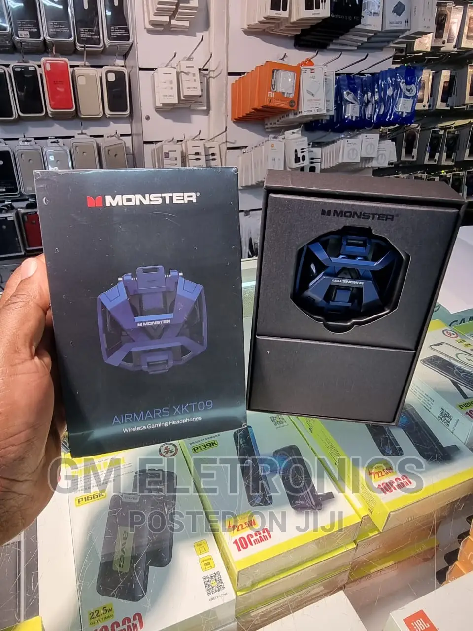 MONSTER AIRMARS XKT09 True Wireless Gaming Earphones.