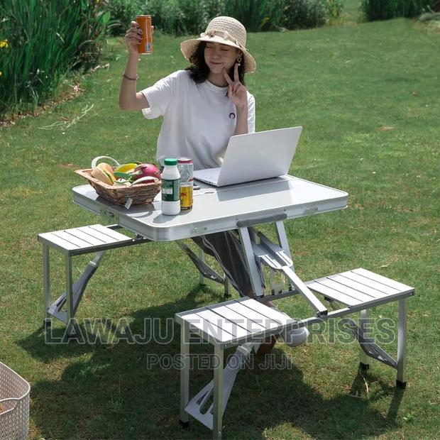 Portable Foldable Outdoor Picnic Table With 4 Seats - thumbnail 2