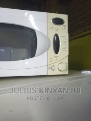 Microwave Oven