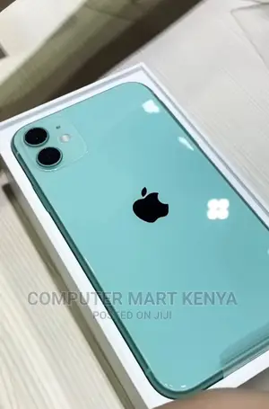 New Apple iPhone 11 128 GB Green
