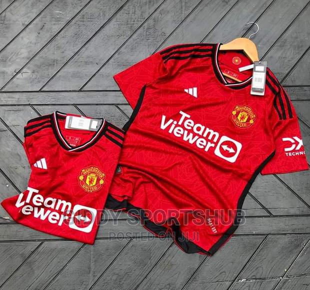 Manchester United Jearsy - main view