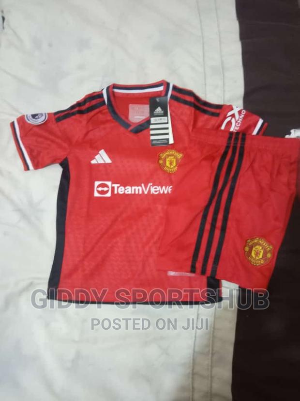 Manchester United Jearsy - thumbnail 2