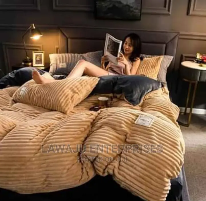 6*7 Velvet Duvet Set