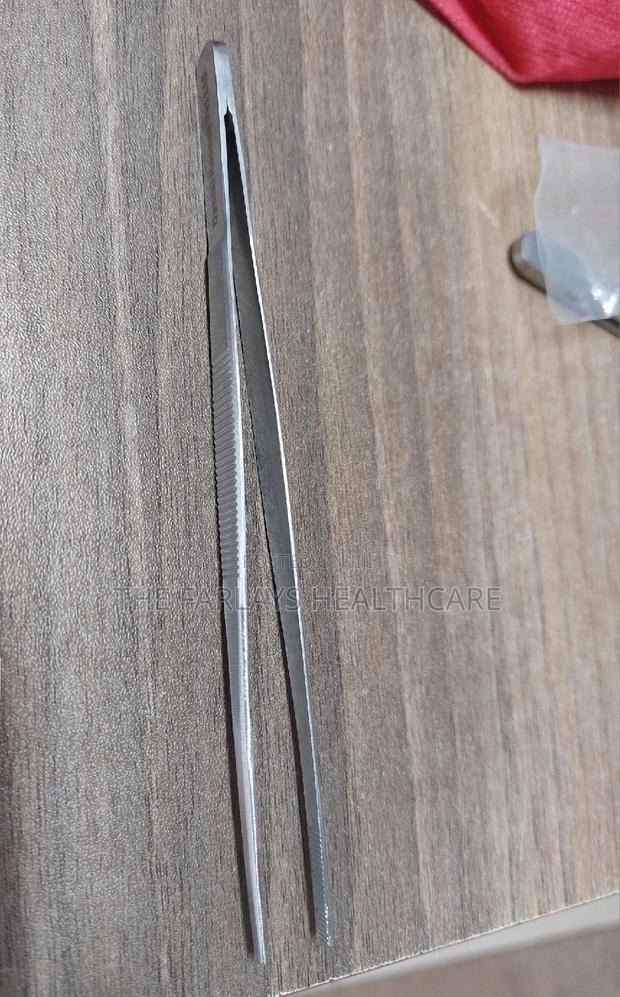 Non Toothed Forceps. - main view