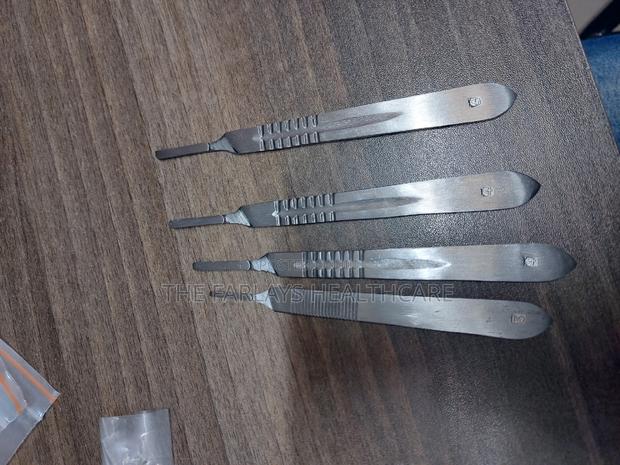 Surgical Blade Holders. - main view