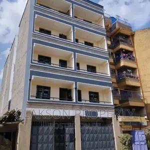 Ngong Road, Kilimani: Spacious 2-Bedroom Apartment to Let