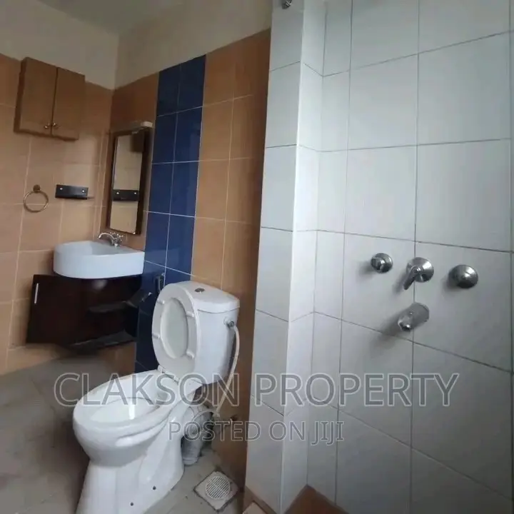 3bdrm Block of Flats in Riara Road, Kilimani for rent