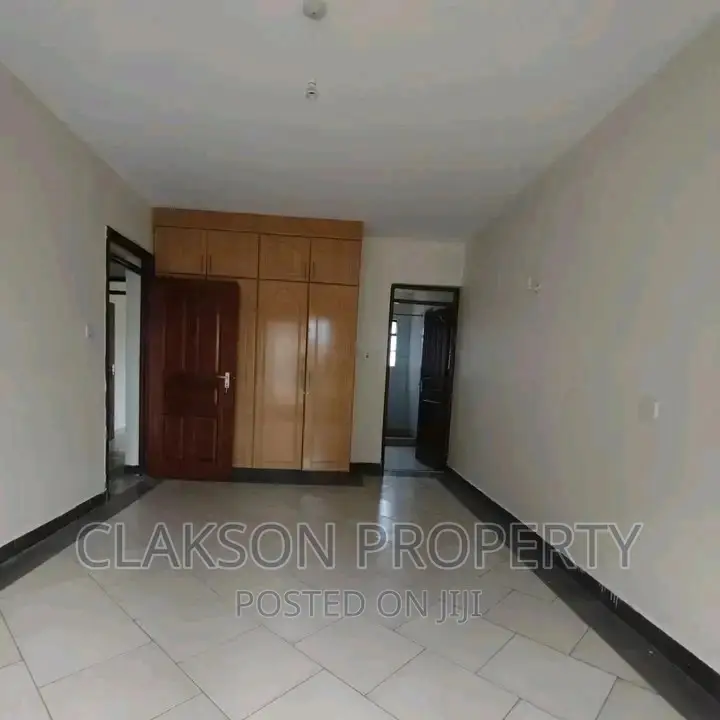 3bdrm Block of Flats in Riara Road, Kilimani for rent