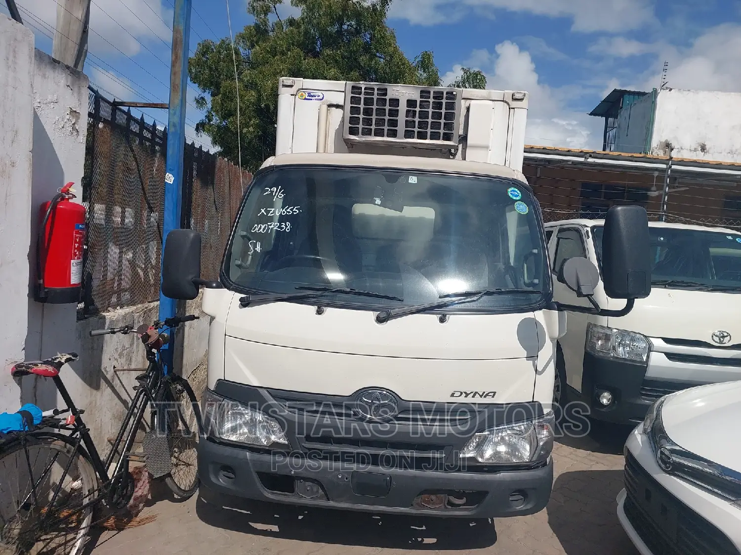 Toyota Dyna Freezer Body