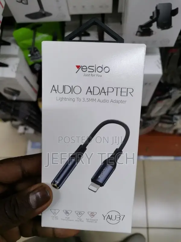 Lightning to 3.5mm Audio Adapter