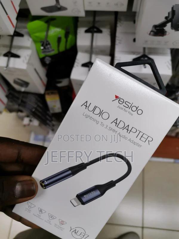 Lightning to 3.5mm Audio Adapter - thumbnail 3