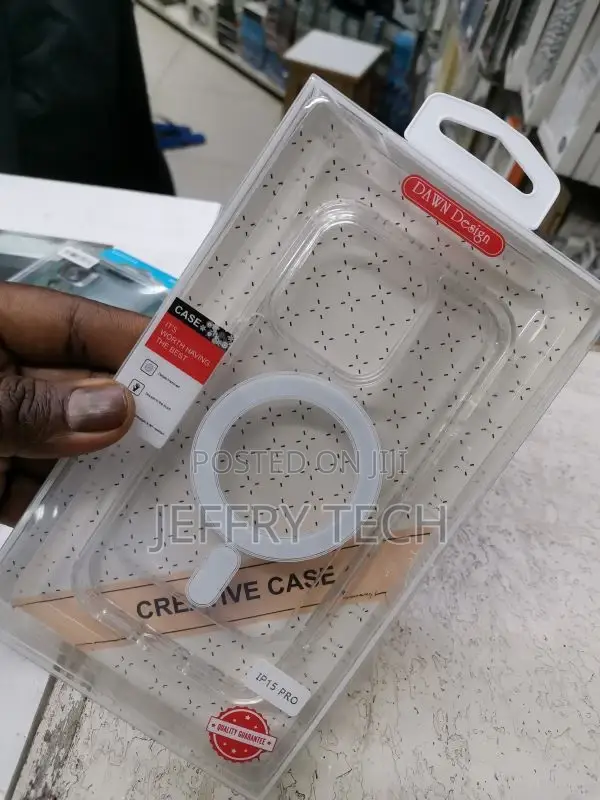 For iPhone 15 Pro Clear Case Mag Cover